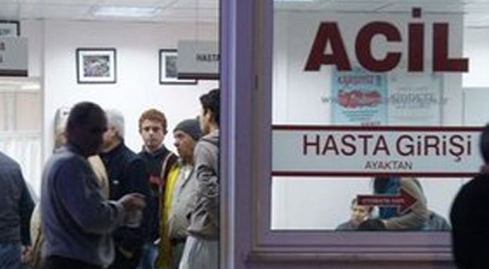 Marmaris'te yüzlerce kişi gıdadan zehirlendi Marmaris'te yüzlerce kişi gıdadan zehirlendi