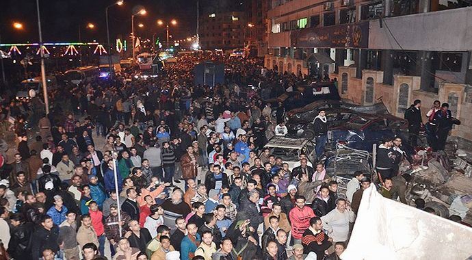Emniyet müdürlüğünde patlama, çok sayıda ölü ve yaralı var Emniyet müdürlüğünde patlama, çok sayıda ölü ve yaralı var