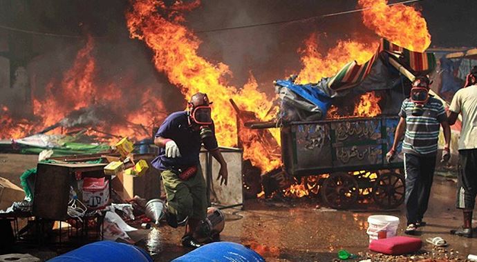 Emniyet binasında patlama, 14 ölü, 96 yaralı Emniyet binasında patlama, 14 ölü, 96 yaralı