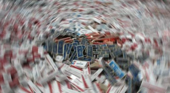 Gaziantep'de 10 bin paket kaçak sigara ele geçirildi Gaziantep'de 10 bin paket kaçak sigara ele geçirildi