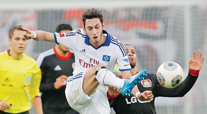 Hamburg, Hakan Çalhanoğlu için servet istedi Hamburg, Hakan Çalhanoğlu için servet istedi