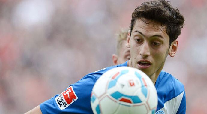 Hakan Çalhanoğlu, 'Mancini beni istiyor, ben de onu' Hakan Çalhanoğlu, 'Mancini beni istiyor, ben de onu'