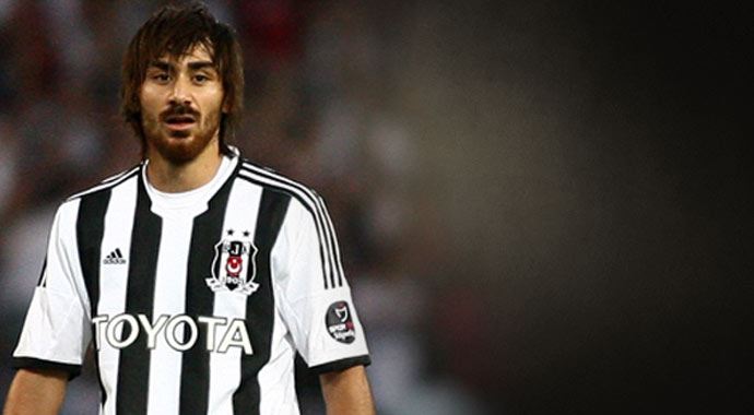 Veli Kavlak&#039;tan &#039;Fernandes&#039;le yumruklaşmadım&#039; açıklaması