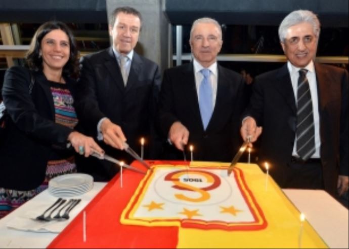 Ünal Aysal, 'Altın bir yıl yaşadık' Ünal Aysal, 'Altın bir yıl yaşadık'