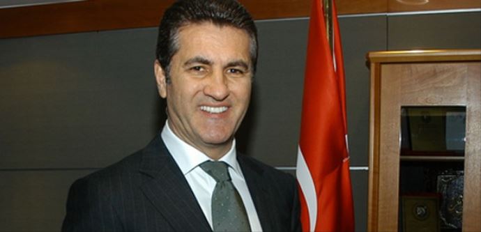 Sarıgül, Yeniyıl hazırlıklarını denetledi Sarıgül, Yeniyıl hazırlıklarını denetledi