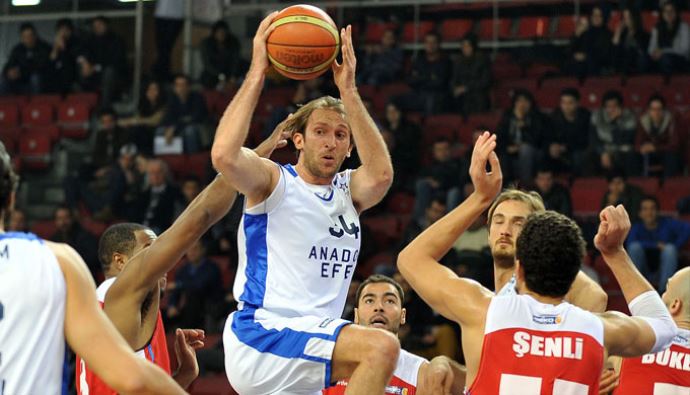 Anadolu Efes'ten üst üste 10. galibiyet Anadolu Efes'ten üst üste 10. galibiyet
