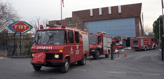 TRT stüdyosunda yangın paniği TRT stüdyosunda yangın paniği