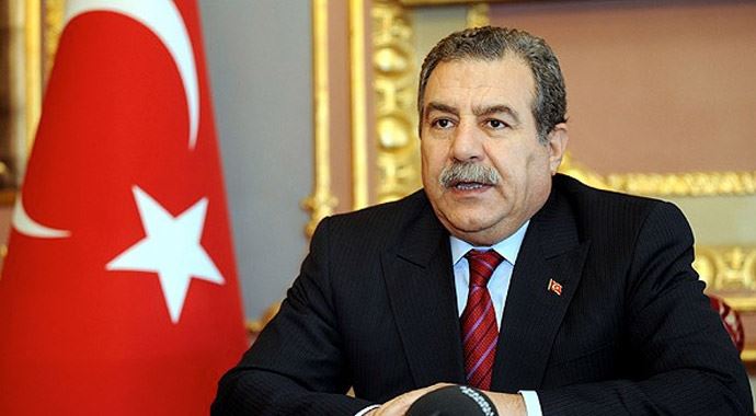 İki bakan istifa etti, işte Çağlayan ve Güler'in istifa sebebi İki bakan istifa etti, işte Çağlayan ve Güler'in istifa sebebi