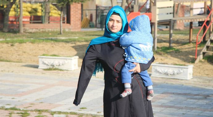 Bebeği için kolunu kaybetti