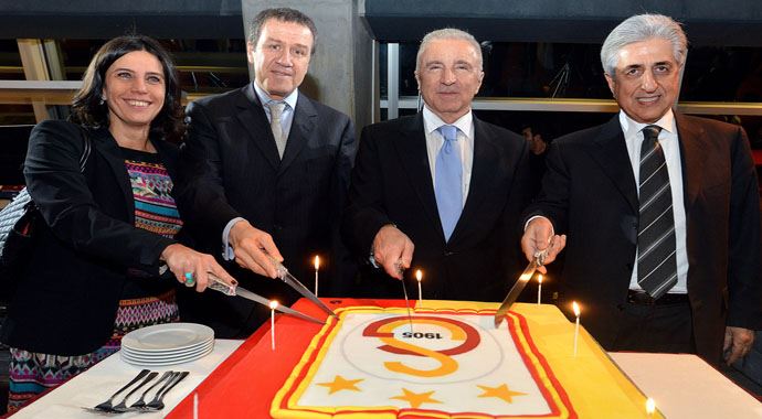 Ünal Aysal'dan iddialı sözler: '2014 yılının...' Ünal Aysal'dan iddialı sözler: '2014 yılının...'