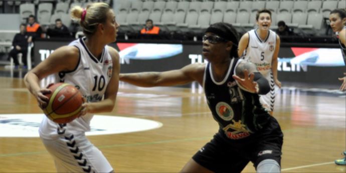 Ceyhan Belediyesi Beşiktaş'ı İstanbul'da devirdi Ceyhan Belediyesi Beşiktaş'ı İstanbul'da devirdi