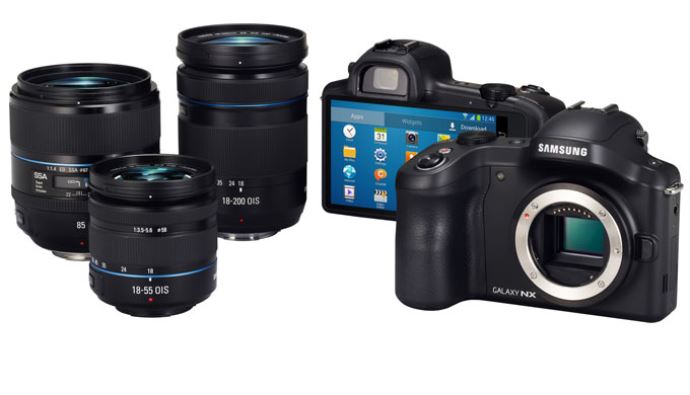 Androidli fotoğraf makinesi Galaxy NX Türkiye&#039;ye geliyor