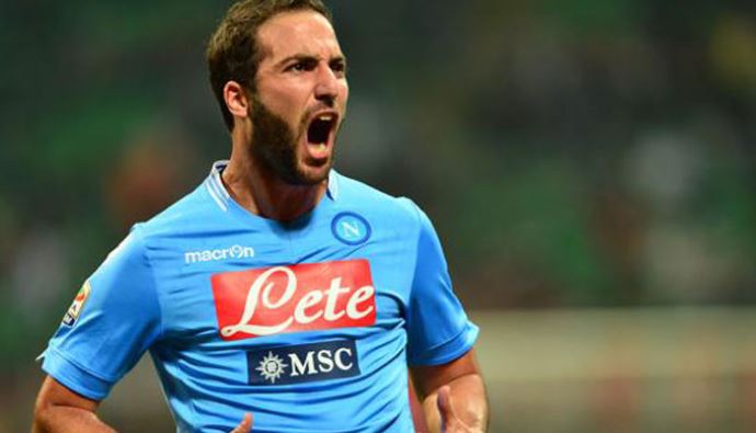 Chelsea, gol sorununu Higuain ile çözecek