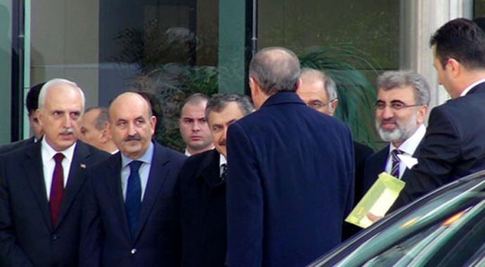 Havalimanında mini zirve