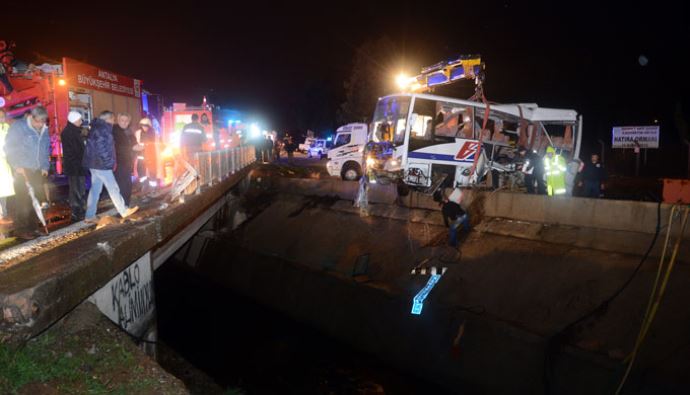 Antalya'da bir trafik faciası daha Antalya'da bir trafik faciası daha
