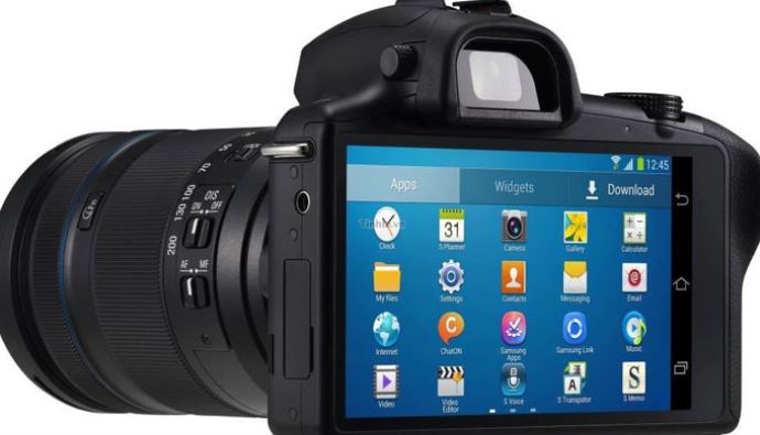Samsung Galaxy NX Türkiye'de satışa çıkıyor Samsung Galaxy NX Türkiye'de satışa çıkıyor