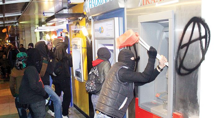 Vandallar yine sahnede! Vandallar yine sahnede!