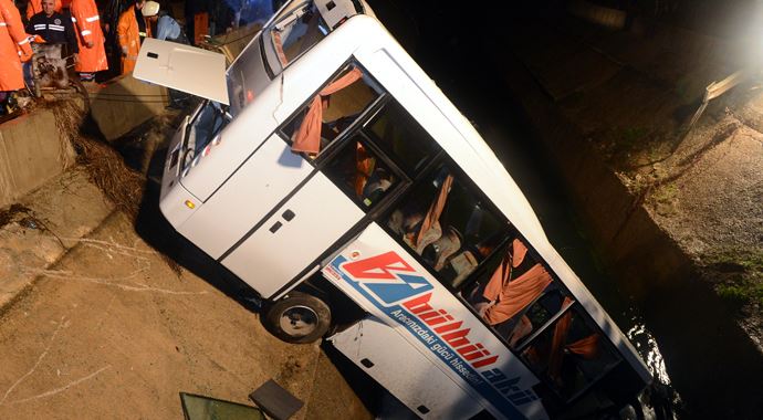 Antalya&#039;da trafik kazası: 6 ölü