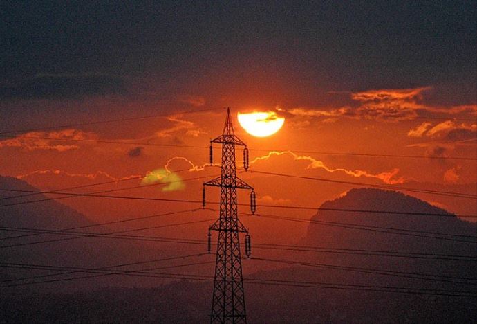 Gazze&#039;deki elektrik santrali çalışmaya başladı