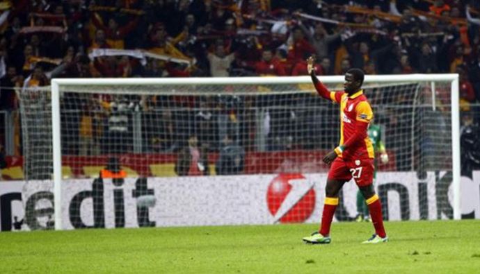 Galatasaray, Eboue'nin sakatlığıyla ilgili açıklama yayınladı Galatasaray, Eboue'nin sakatlığıyla ilgili açıklama yayınladı