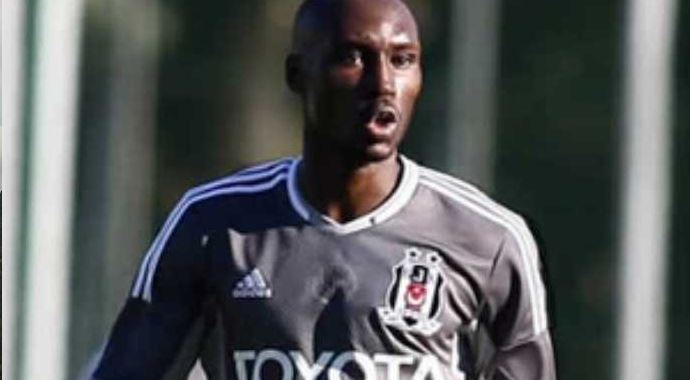 Atiba solda oynadı, Beşiktaş karıştı Atiba solda oynadı, Beşiktaş karıştı