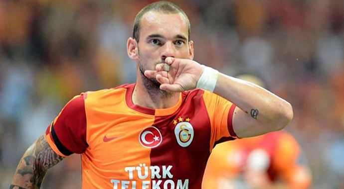 Sneijder&#039;den transfer açıklaması