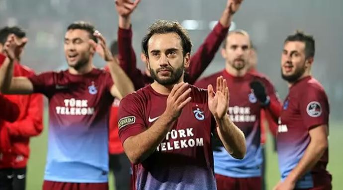 Olcan Adın UEFA'nın manşetinde Olcan Adın UEFA'nın manşetinde