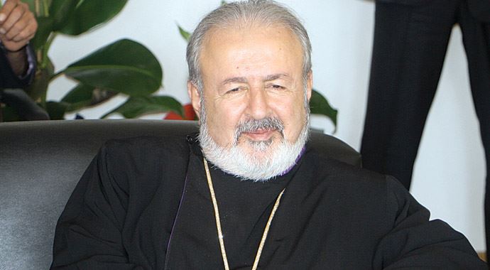 Papazlar da maaş istiyor Papazlar da maaş istiyor