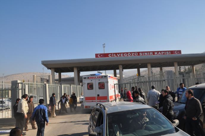 Hatay'da patlamalarda ölenlerin isimi sokaklara verildi Hatay'da patlamalarda ölenlerin isimi sokaklara verildi