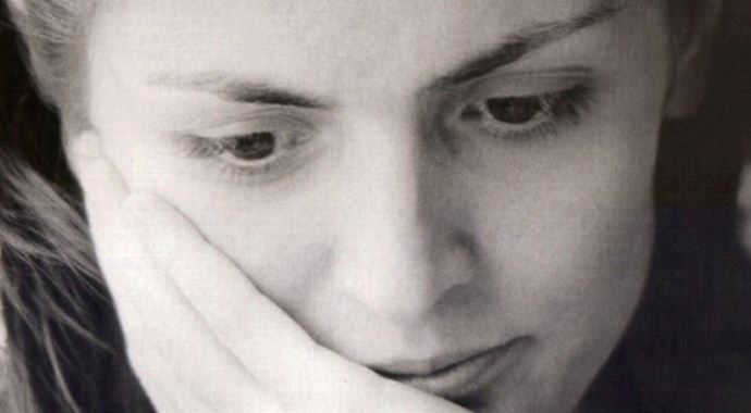 Dalgınlık epilepsi belirtisi olabilir Dalgınlık epilepsi belirtisi olabilir