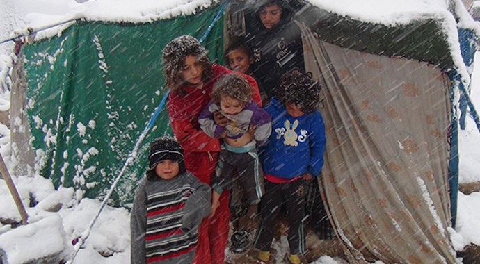 2,3 milyon Suriyeli soğukla savaşıyor 2,3 milyon Suriyeli soğukla savaşıyor