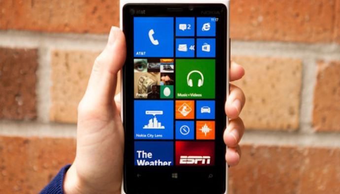Çinliler Lumia 920'yi hackledi Çinliler Lumia 920'yi hackledi