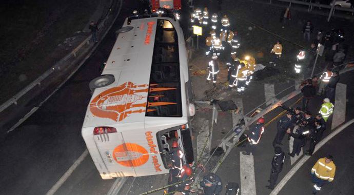 Maslak&#039;ta feci kaza, 2 ölü çok sayıda yaralı var (son gelişmeler)