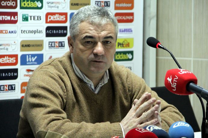 Çaykur Rizesporlu Çamlıbay, transfer bekliyor 