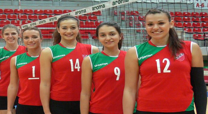 Karşıyaka filede Buse'yi renklerine bağladı Karşıyaka filede Buse'yi renklerine bağladı