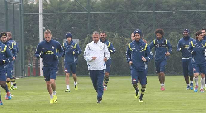 Fenerbahçe Fethiyespor maçına yedeklerle çıkacak Fenerbahçe Fethiyespor maçına yedeklerle çıkacak