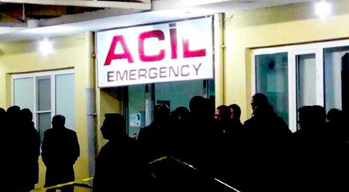 İzmir'de feci kaza, 2 ölü, 30 yaralı İzmir'de feci kaza, 2 ölü, 30 yaralı