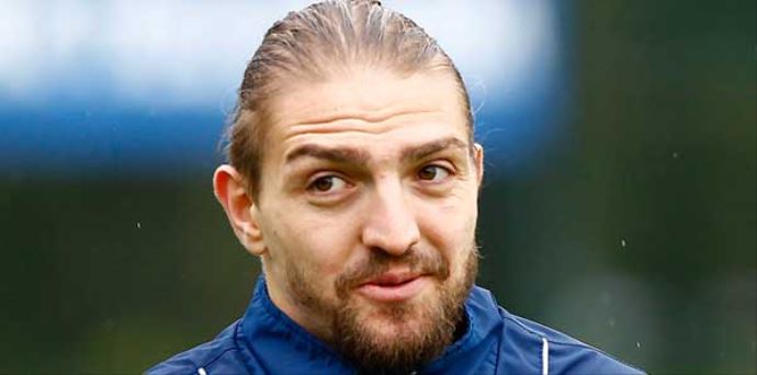 Galatasaray Caner'e kanca attı, ortalık karıştı Galatasaray Caner'e kanca attı, ortalık karıştı