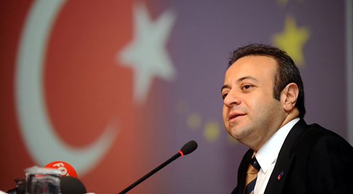 Egemen Bağış'tan AB ülkelerine vizesiz giriş müjdesi Egemen Bağış'tan AB ülkelerine vizesiz giriş müjdesi