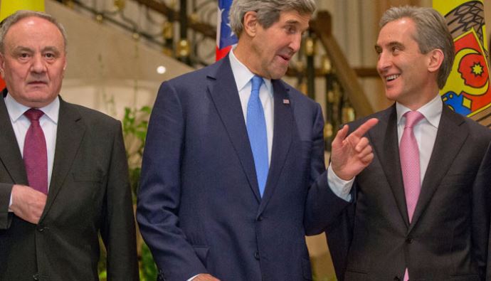 John Kerry'den Moldova'ya ziyaret John Kerry'den Moldova'ya ziyaret