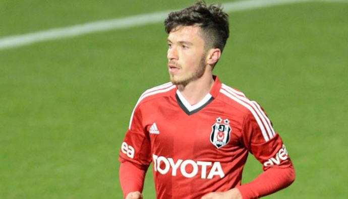 Beşiktaşlı futbolcu Gökhan Süzen kadro dışı bırakıldı Beşiktaşlı futbolcu Gökhan Süzen kadro dışı bırakıldı