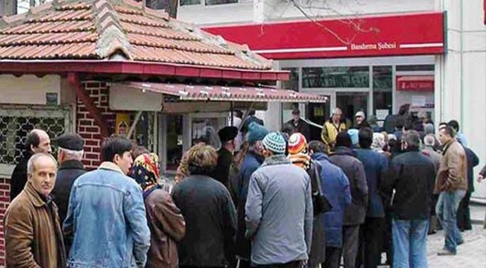 Emekliye zamlı maaş geliyor Emekliye zamlı maaş geliyor