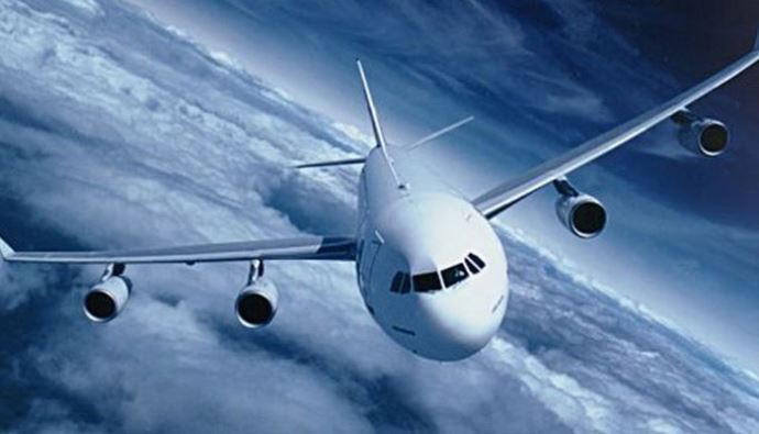 İngiltere'de rüzgarlı hava pilotları zor durumda bıraktı