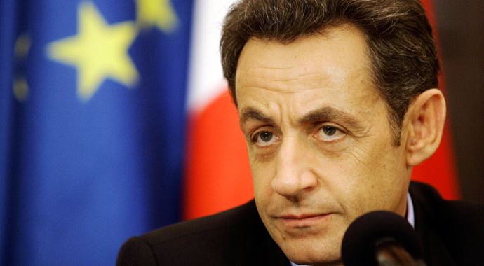 Eski Fransa Cumhurbşkanı Sarkozy parti kurma hazırlığında