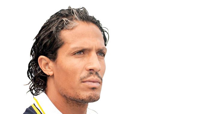 Fenerbahçe Bruno Alves'i mumla aradı