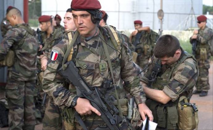 Fransa, Afrika'da operasyona başladı Fransa, Afrika'da operasyona başladı