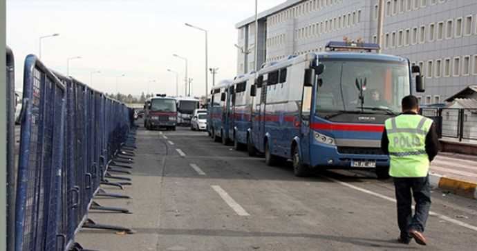 KCK davasında Nilgün Yıldız tahliye oldu KCK davasında Nilgün Yıldız tahliye oldu