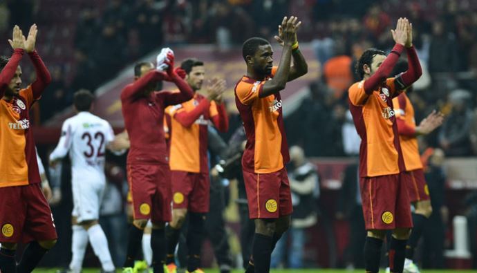 Aslan maçı erken bitirdi Aslan maçı erken bitirdi