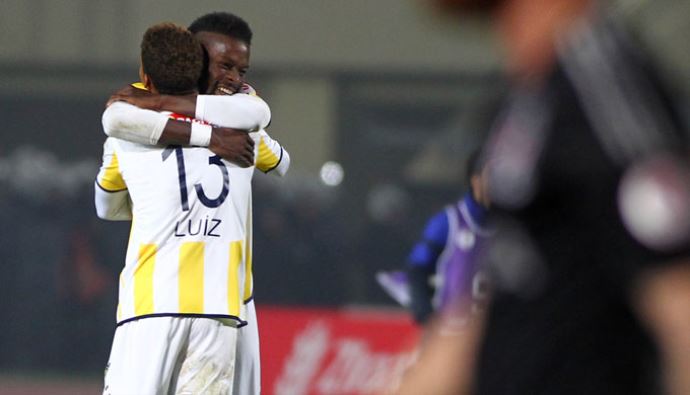 Bucaspor Beşiktaş'ı dize getirdi Bucaspor Beşiktaş'ı dize getirdi