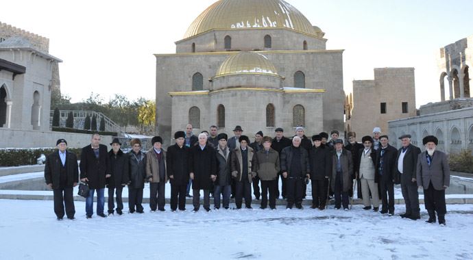 Ahıska Türkleri, 69 sene sonra topraklarına ayak bastı Ahıska Türkleri, 69 sene sonra topraklarına ayak bastı